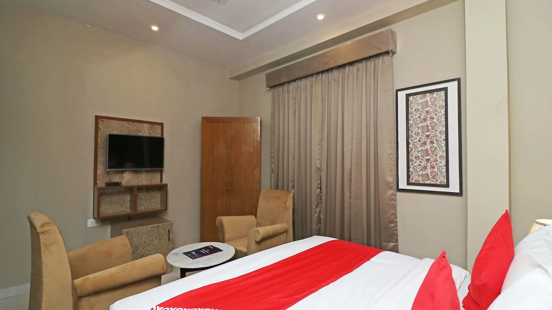 Oyo 13035 C1 Noosa Hotels Agra